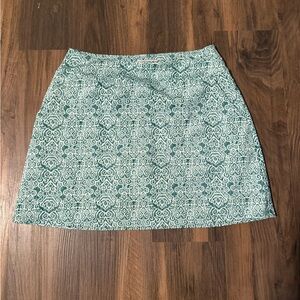 Tommy Bahama Green and White Patterned Skort